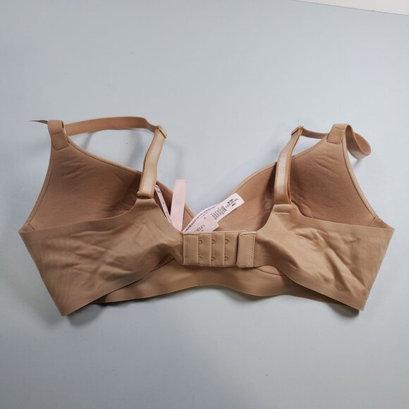 Victoria's Secret Plunge No Wire Bra Women Size Medium NWT Lightly Lined Comfort - Picture 4 of 10